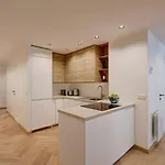 343 Jad - Superbe A Daire Paris